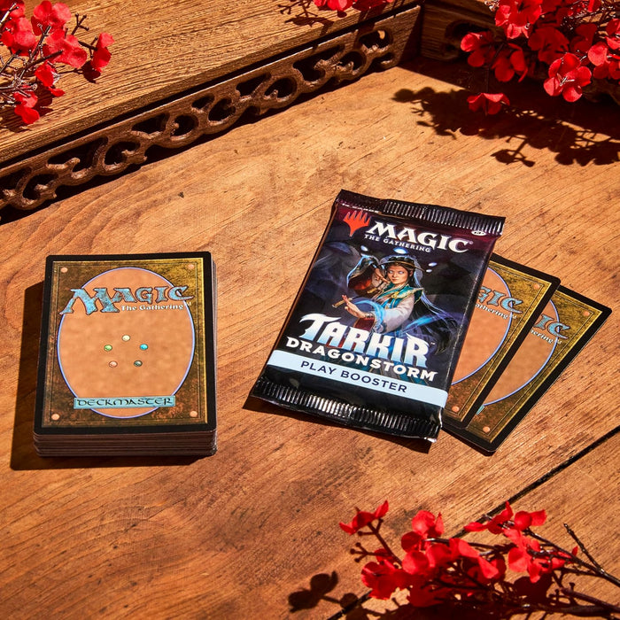 Magic: The Gathering - Tarkir: Dragonstorm Play Booster (30 Count) - Collect Marvel